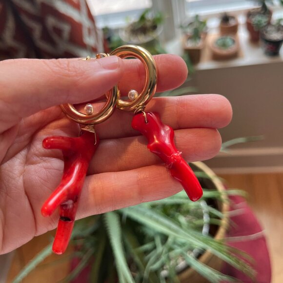 Beck Jewels large coral earrings - Picture 2 of 6